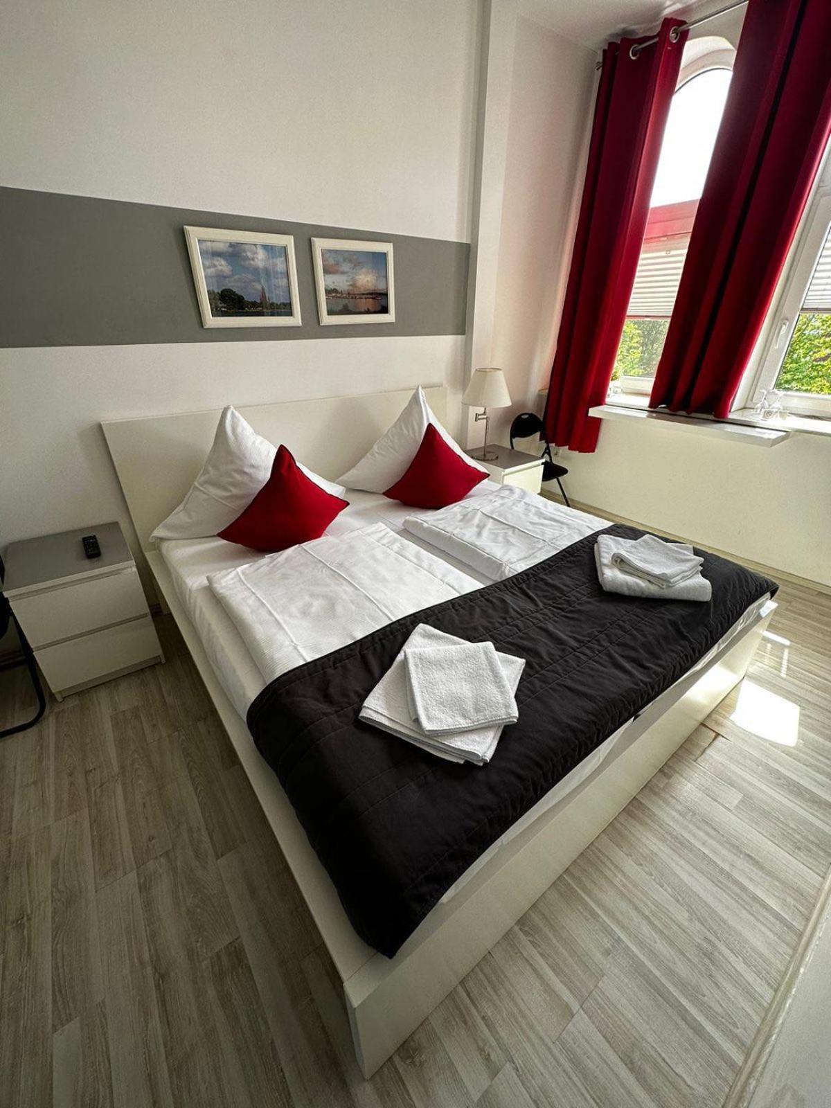 Hotel Deutscher Hof Schleswig Dış mekan fotoğraf